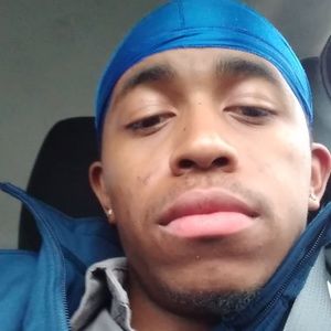 Meet your Posher, Derrick